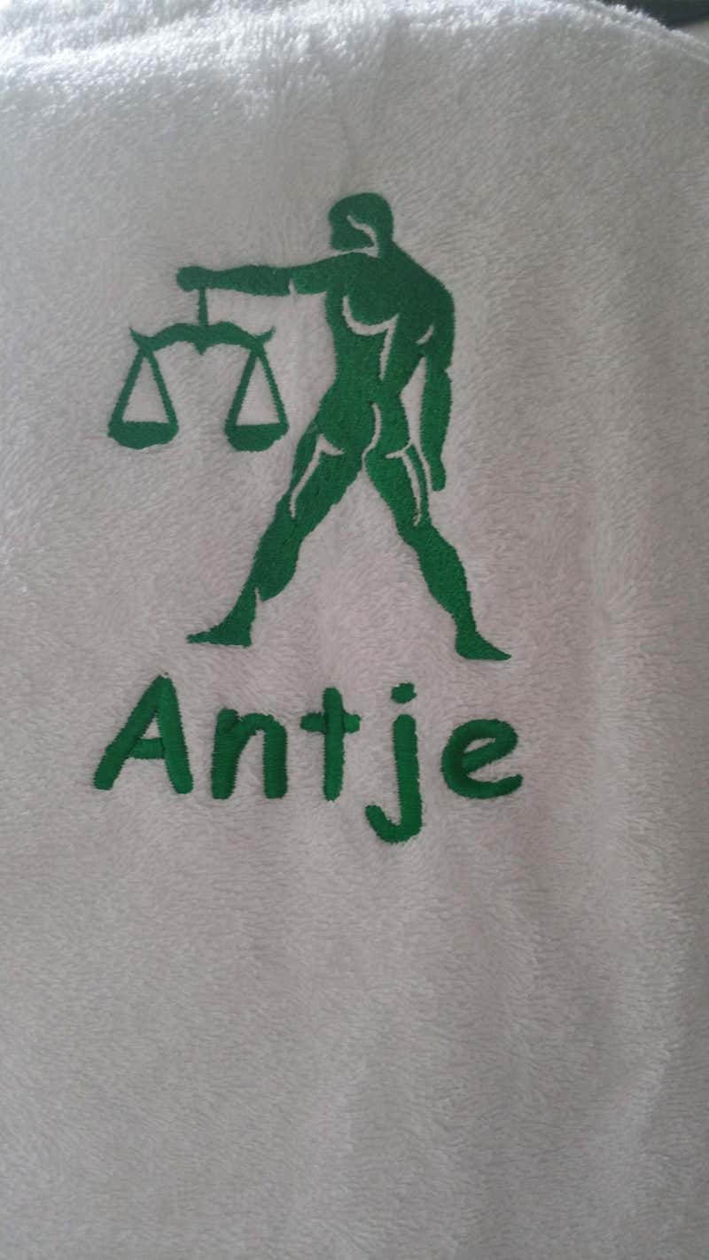 Handtuch_weiss_Sternzeichen.jpg Handtuch_weiss_Sternzeichen.jpg